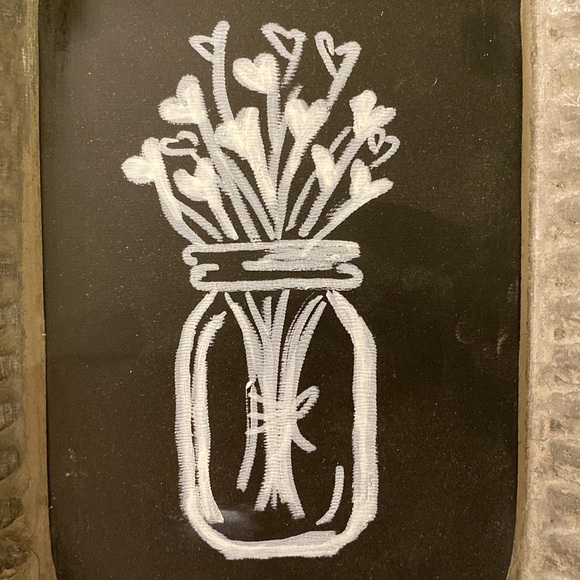 Rippled metal tin chalkboard sign with floral vase art - Picture 2 of 5
